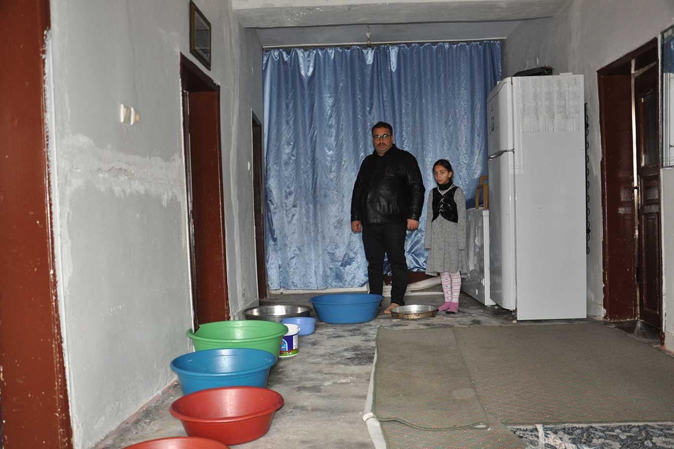 Batmanlı engelli vatandaş, evinin onarılması için yardım bekliyor